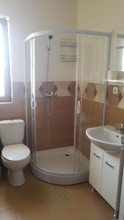 Apartament Teo Карансебеш Екстер'єр фото